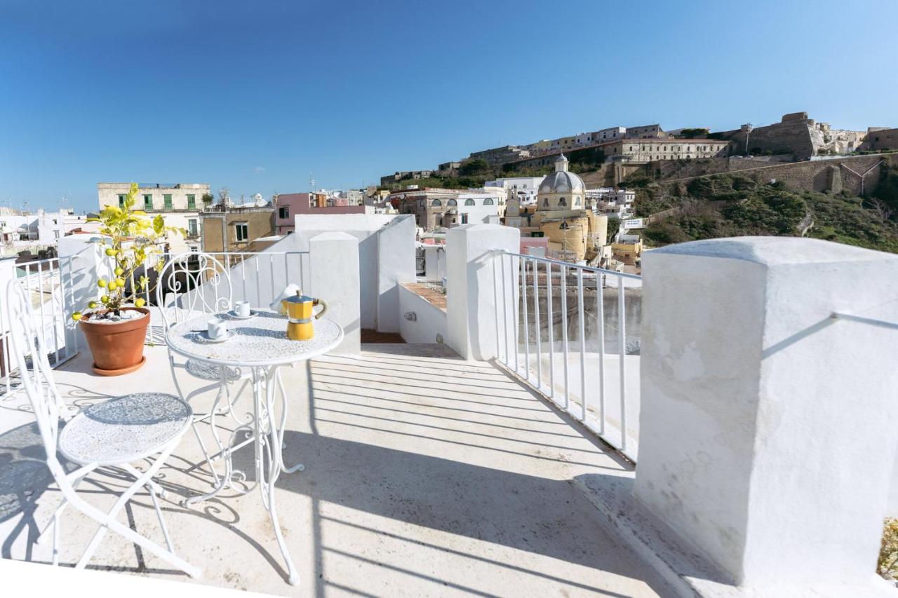 Torretta Corricella- Torretta Apartment Procida Ngoại thất bức ảnh